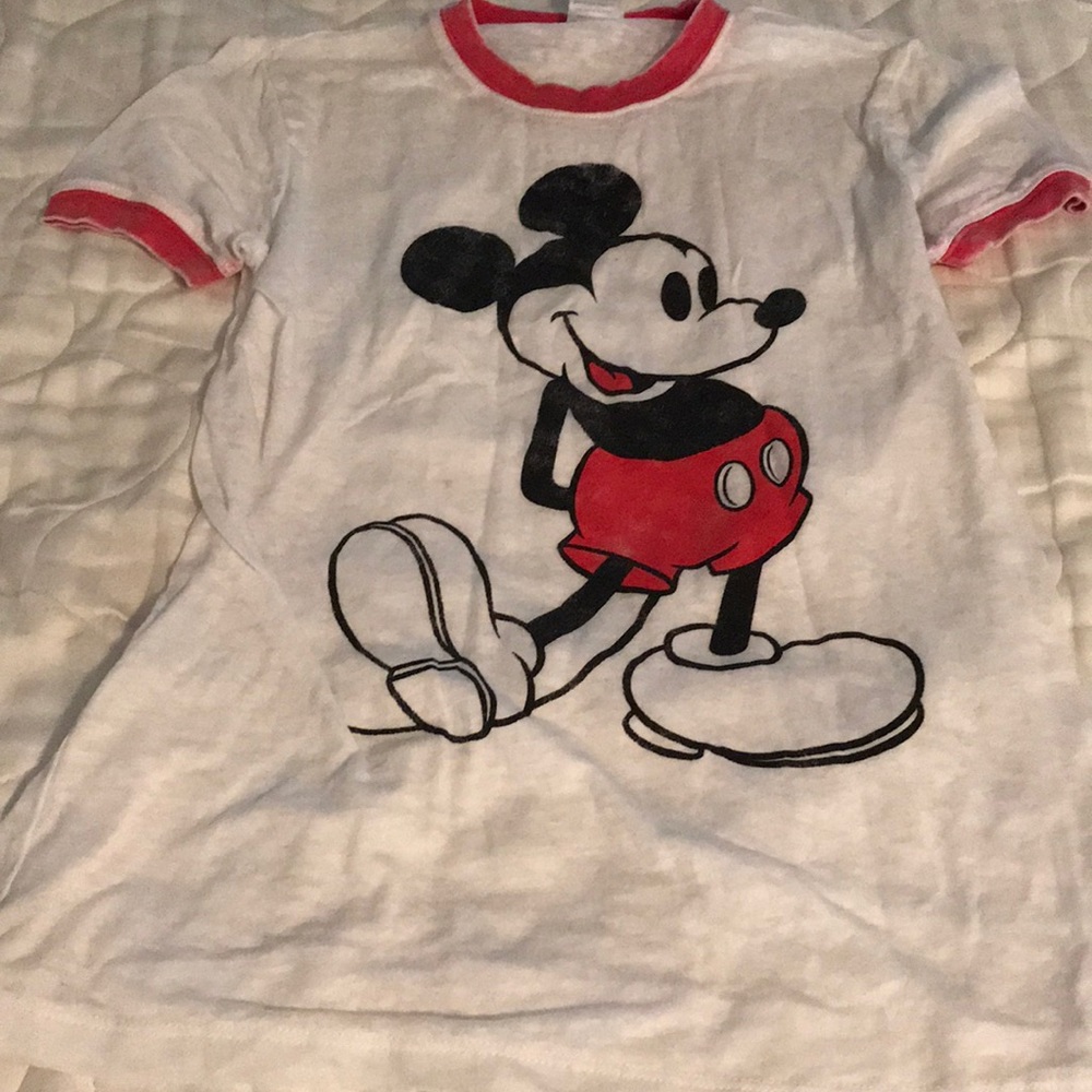 A cute diner shirt